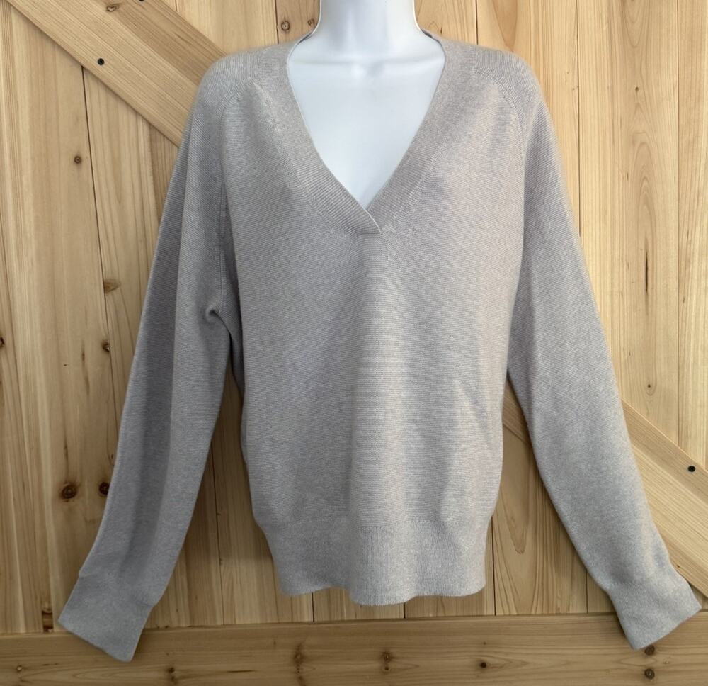 The Reset R Label VNeck Sweater Gray Taupe 100% Wool Old Money Quiet Luxury XL